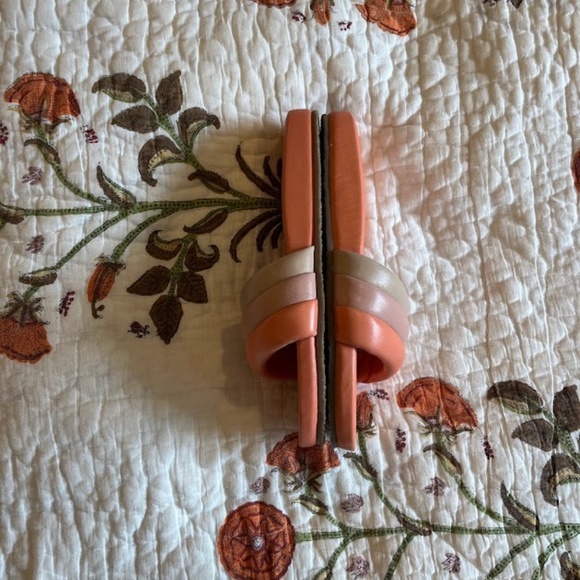 Seychelles Coral and Cream Slide Sandals - Picture 7 of 7